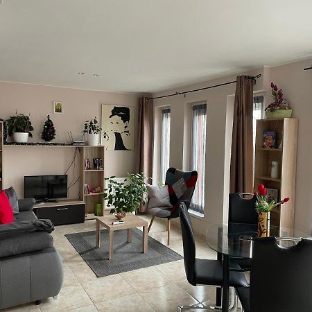 Nyil Apartman Wellnes Debrecen Exterior photo